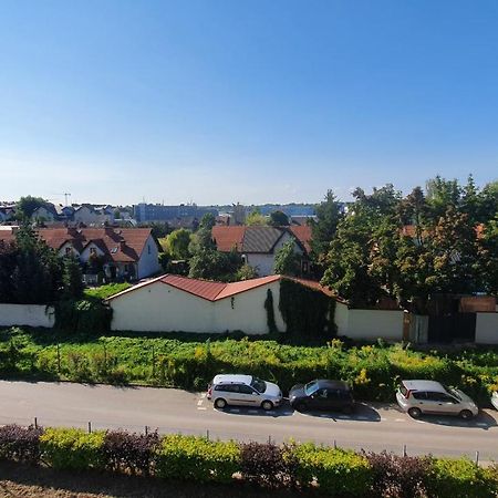 Apartment Between Krakow Bagian luar foto