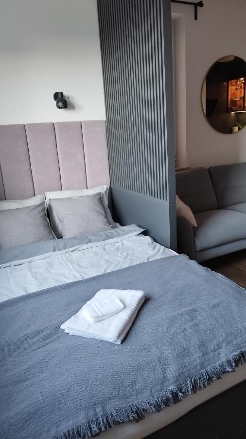 Apartment Between Krakow Bagian luar foto