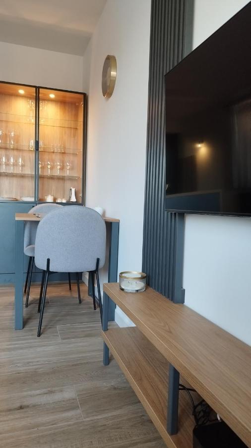 Apartment Between Krakow Bagian luar foto